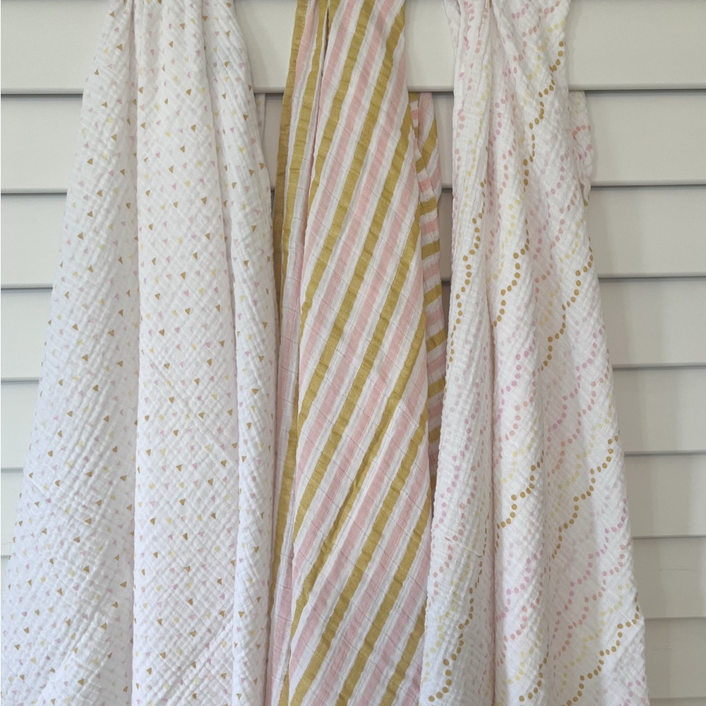 Swaddle Designs Muslin Swaddle Blankets - Pink, Gold, White